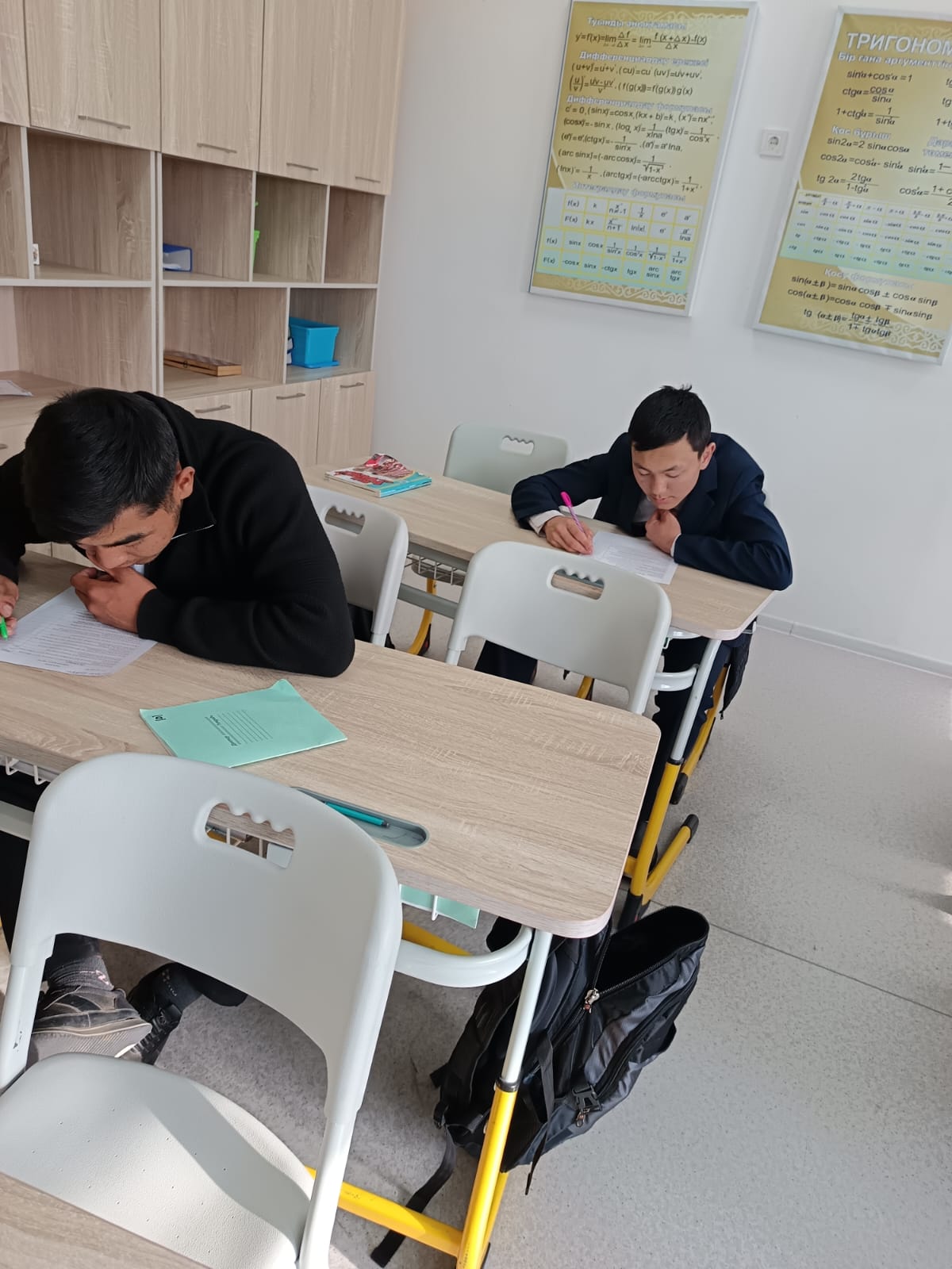 9 сынып оқушарынан Кәсіби бағыттылығын анықтау мақсатында  Д. Голланд  тұлғалық типтерін анықтау тест алынды.